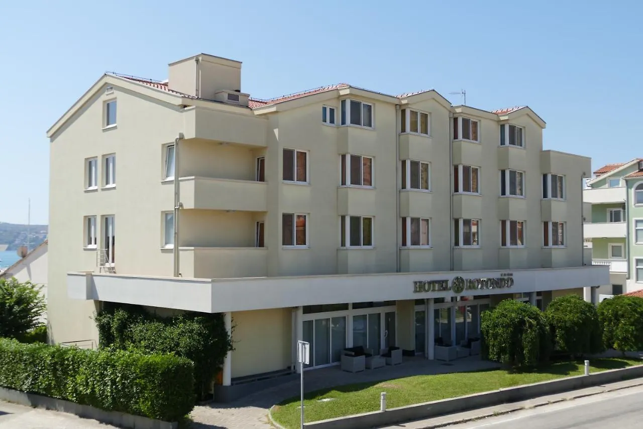 Hotel Rotondo Donji Seget